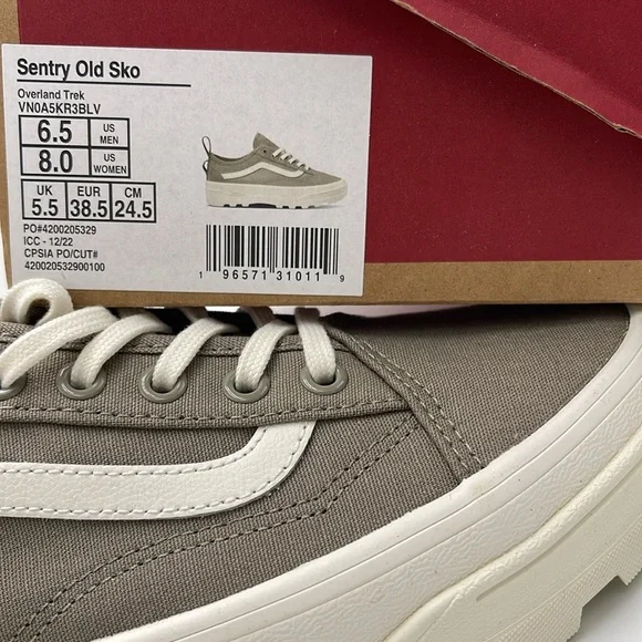 Vans WMNS Sentry Old Sko
Overland Trek
VN0A5KR3BLV
Sneakers - Picture 16 of 16